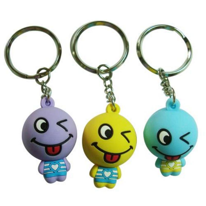 tbissim wiċċ keychain tal-pvc